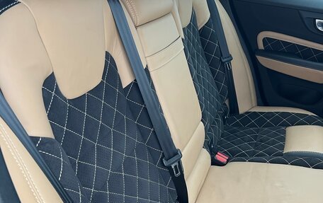 Volvo V60 Cross Country II, 2020 год, 5 000 000 рублей, 17 фотография