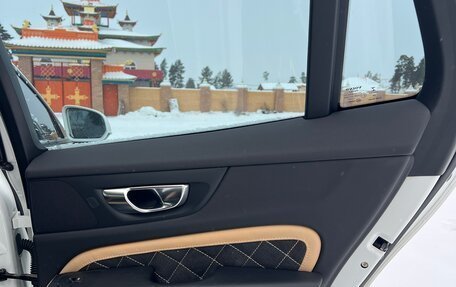 Volvo V60 Cross Country II, 2020 год, 5 000 000 рублей, 22 фотография