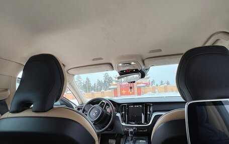 Volvo V60 Cross Country II, 2020 год, 5 000 000 рублей, 31 фотография