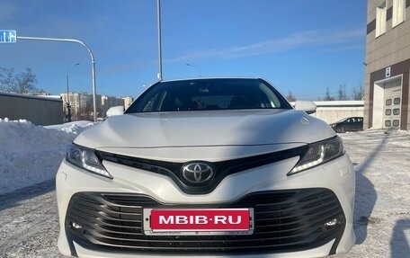 Toyota Camry, 2020 год, 3 200 000 рублей, 1 фотография
