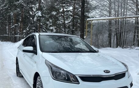 KIA Rio IV, 2019 год, 1 420 000 рублей, 1 фотография