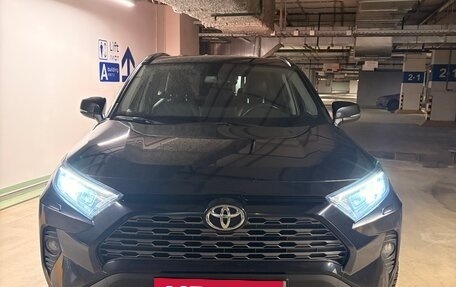 Toyota RAV4, 2021 год, 4 500 000 рублей, 3 фотография