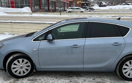 Opel Astra J, 2011 год, 670 000 рублей, 5 фотография