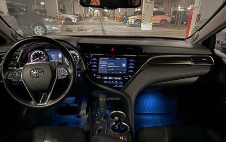 Toyota Camry, 2019 год, 3 250 000 рублей, 16 фотография