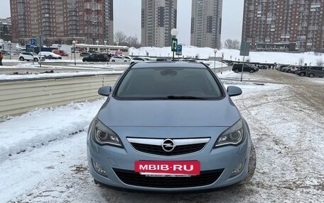 Opel Astra J, 2011 год, 670 000 рублей, 3 фотография