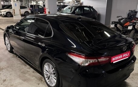 Toyota Camry, 2019 год, 3 250 000 рублей, 4 фотография