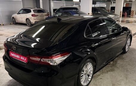 Toyota Camry, 2019 год, 3 250 000 рублей, 8 фотография