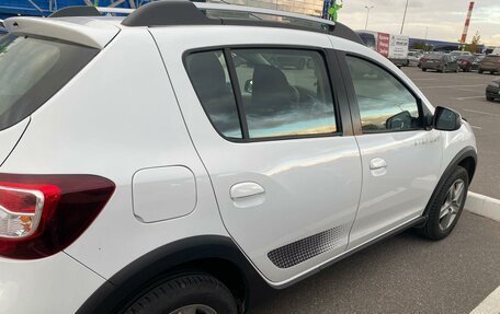 Renault Sandero II рестайлинг, 2017 год, 1 000 000 рублей, 2 фотография