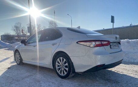 Toyota Camry, 2020 год, 3 200 000 рублей, 4 фотография