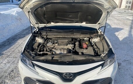 Toyota Camry, 2020 год, 3 200 000 рублей, 15 фотография