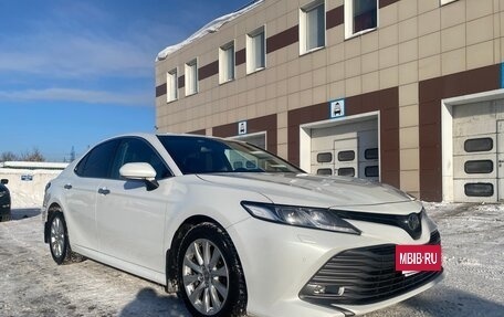 Toyota Camry, 2020 год, 3 200 000 рублей, 8 фотография