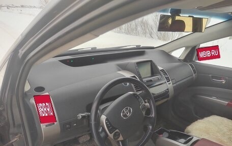 Toyota Prius, 2008 год, 850 000 рублей, 11 фотография