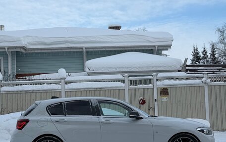 BMW 1 серия, 2019 год, 2 200 000 рублей, 3 фотография