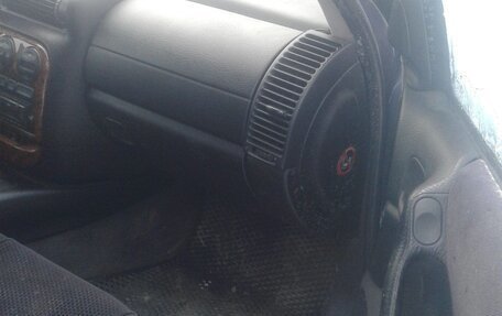 Opel Omega B, 1997 год, 65 000 рублей, 3 фотография