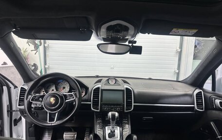 Porsche Cayenne III, 2015 год, 4 200 000 рублей, 10 фотография