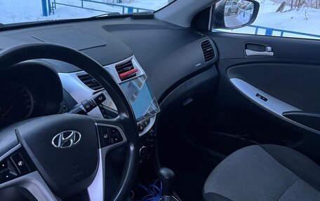 Hyundai Solaris II рестайлинг, 2014 год, 1 100 000 рублей, 8 фотография