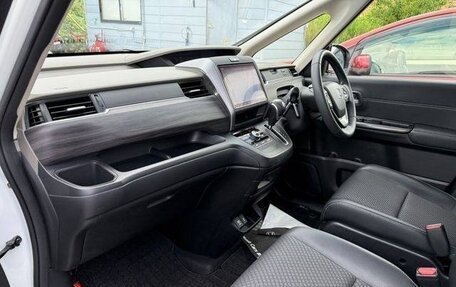 Honda Freed II, 2018 год, 1 250 000 рублей, 9 фотография