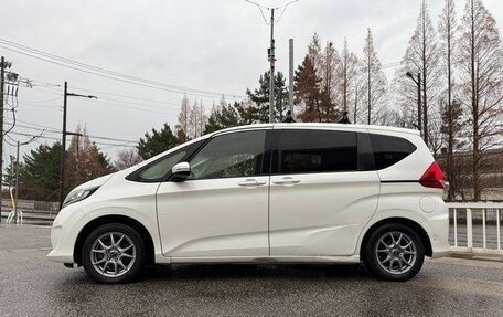 Honda Freed II, 2018 год, 1 250 000 рублей, 7 фотография
