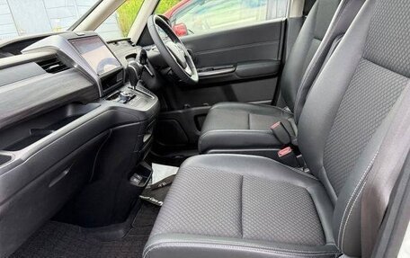 Honda Freed II, 2018 год, 1 250 000 рублей, 15 фотография