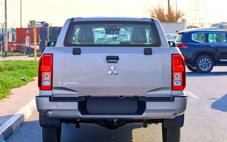 Mitsubishi L200, 2025 год, 4 500 000 рублей, 5 фотография