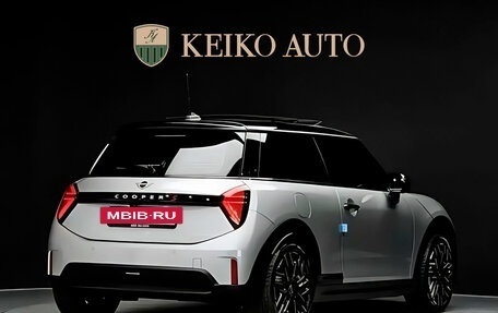 MINI Hatch, 2024 год, 4 250 000 рублей, 4 фотография