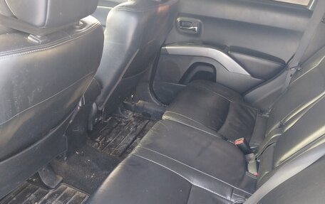 Mitsubishi Outlander III рестайлинг 3, 2007 год, 920 000 рублей, 2 фотография