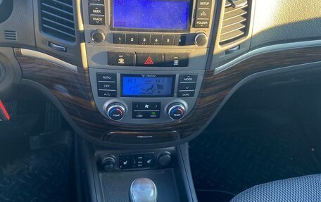 Hyundai Santa Fe III рестайлинг, 2012 год, 1 400 000 рублей, 18 фотография