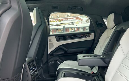 Porsche Cayenne III, 2025 год, 19 900 000 рублей, 25 фотография