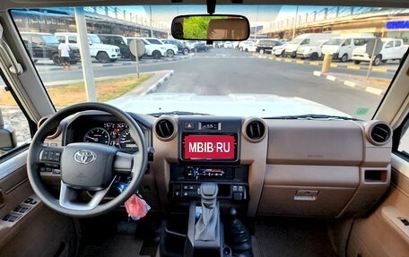 Toyota Land Cruiser 70, 2025 год, 8 100 000 рублей, 9 фотография