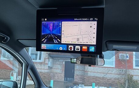 Toyota Noah III, 2016 год, 2 170 000 рублей, 11 фотография