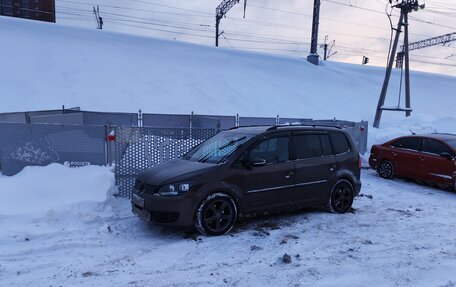 Volkswagen Touran III, 2012 год, 1 350 000 рублей, 3 фотография