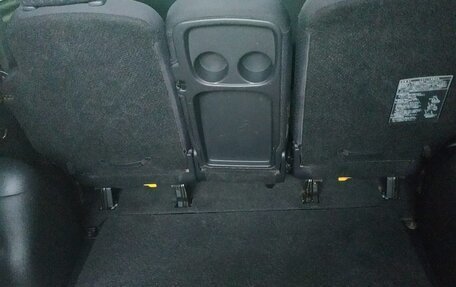 Toyota FunCargo, 2004 год, 550 000 рублей, 8 фотография