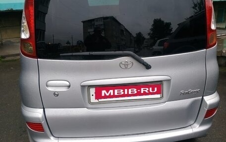 Toyota FunCargo, 2004 год, 550 000 рублей, 3 фотография