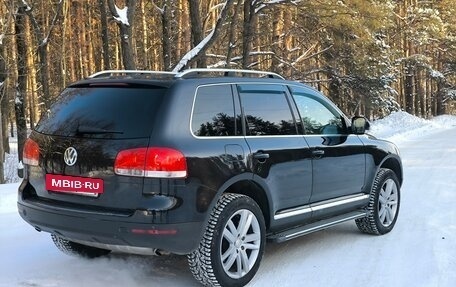 Volkswagen Touareg III, 2005 год, 933 000 рублей, 8 фотография