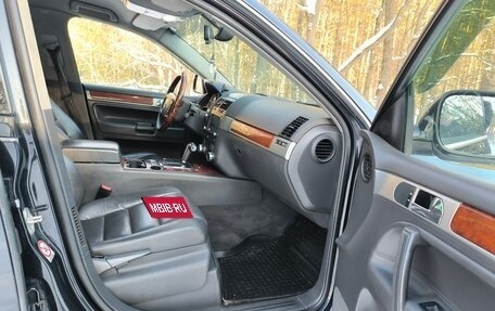 Volkswagen Touareg III, 2005 год, 933 000 рублей, 17 фотография