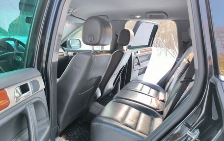 Volkswagen Touareg III, 2005 год, 933 000 рублей, 20 фотография