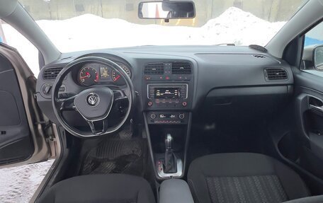 Volkswagen Polo VI (EU Market), 2017 год, 1 100 000 рублей, 10 фотография