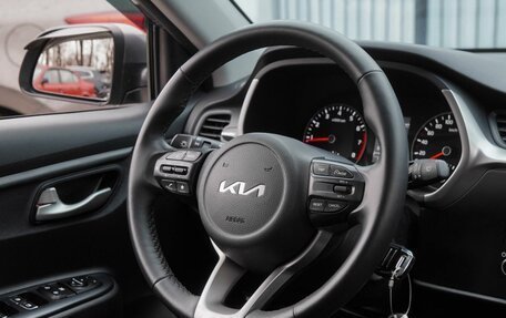 KIA Rio IV, 2021 год, 2 033 000 рублей, 22 фотография