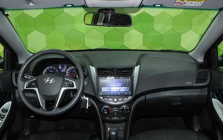 Hyundai Solaris II рестайлинг, 2016 год, 900 000 рублей, 13 фотография