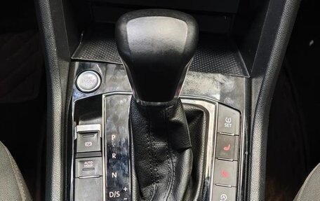 Volkswagen Tiguan II, 2022 год, 2 020 000 рублей, 19 фотография