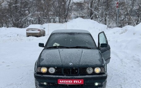 BMW 5 серия, 1992 год, 560 000 рублей, 1 фотография