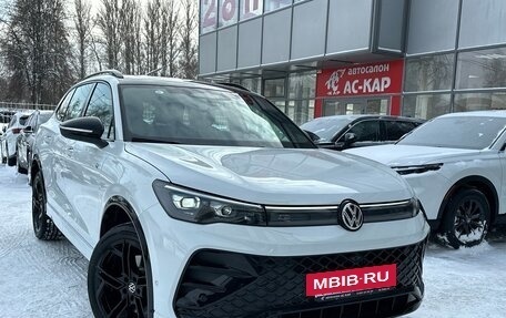 Volkswagen Tiguan, 2025 год, 4 990 000 рублей, 5 фотография