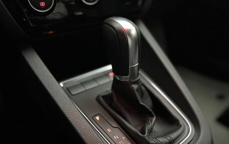 Volkswagen Jetta VI, 2016 год, 1 280 000 рублей, 20 фотография