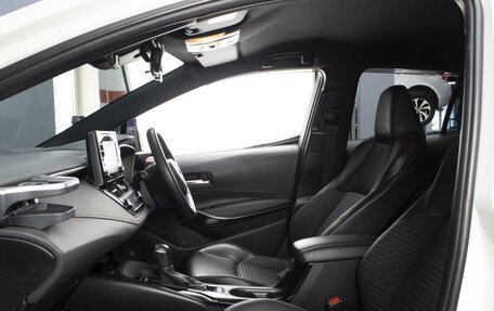 Toyota Corolla, 2021 год, 2 400 000 рублей, 6 фотография