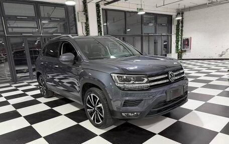 Volkswagen Tharu, 2021 год, 1 915 000 рублей, 2 фотография