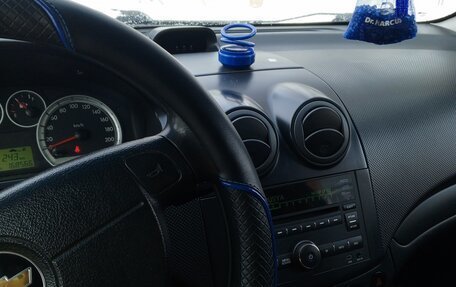 Chevrolet Aveo III, 2010 год, 550 000 рублей, 4 фотография