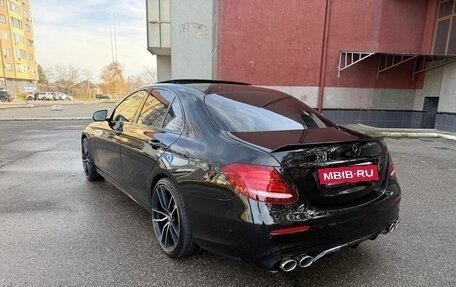 Mercedes-Benz E-Класс, 2017 год, 3 690 000 рублей, 5 фотография