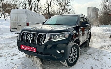 Toyota Land Cruiser Prado 150 рестайлинг 2, 2018 год, 6 000 000 рублей, 1 фотография