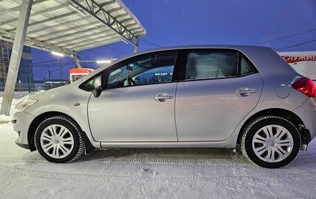 Toyota Auris II, 2009 год, 670 000 рублей, 3 фотография