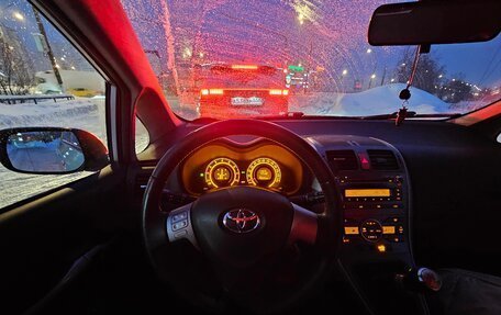 Toyota Auris II, 2009 год, 670 000 рублей, 9 фотография